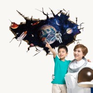 Sticker decorativ, gaura in perete astronaut in spatiu, 80 cm, 67STK Sticker decorativ, gaura in perete astronaut in spatiu, 80 cm, 67STK