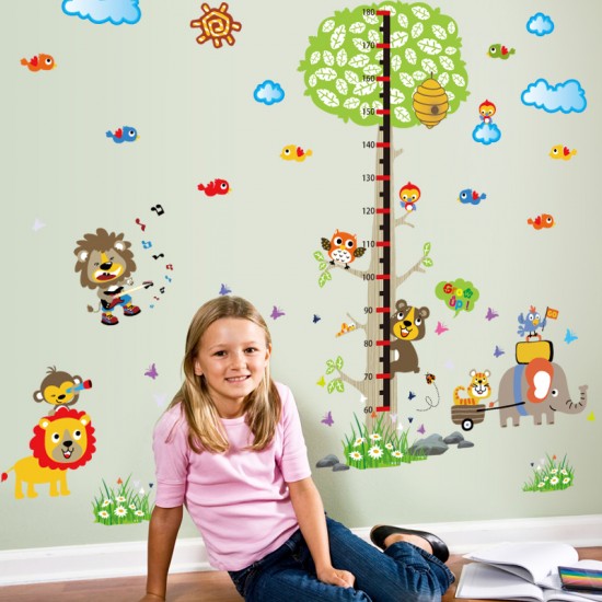 Sticker decorativ, masuratoare copacel cu animalute 143 cm, 70STK